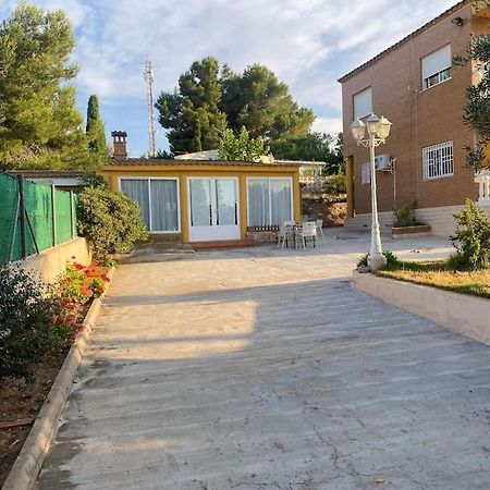 Encantador Y Acogedor Alojamiento Con Piscina Monserrat Eksteriør billede
