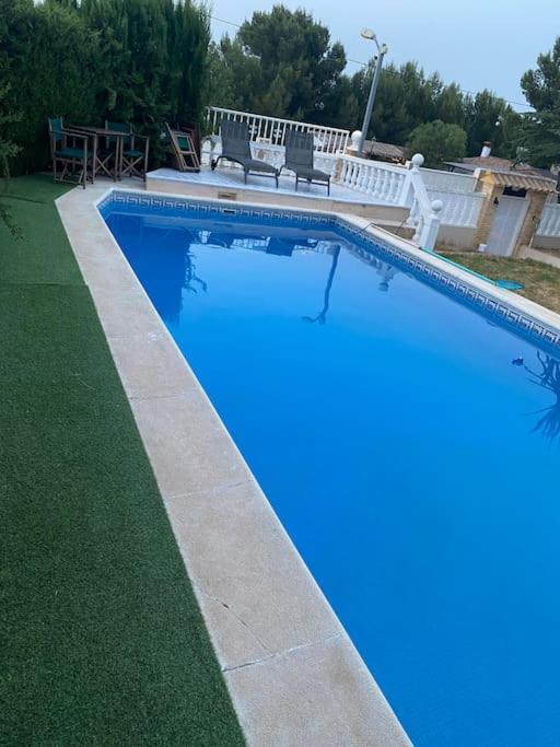 Encantador Y Acogedor Alojamiento Con Piscina Monserrat Eksteriør billede