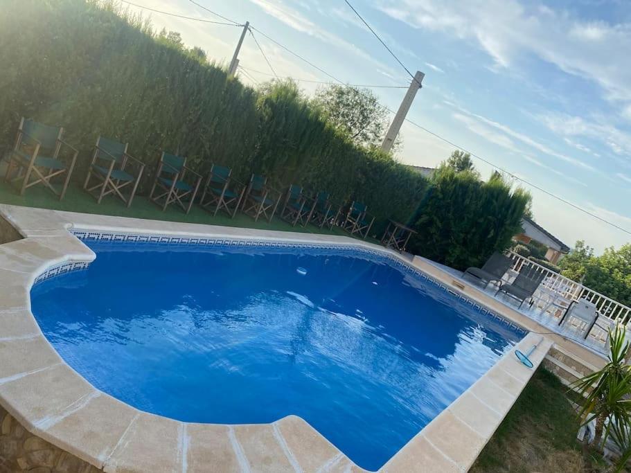 Encantador Y Acogedor Alojamiento Con Piscina Monserrat Eksteriør billede